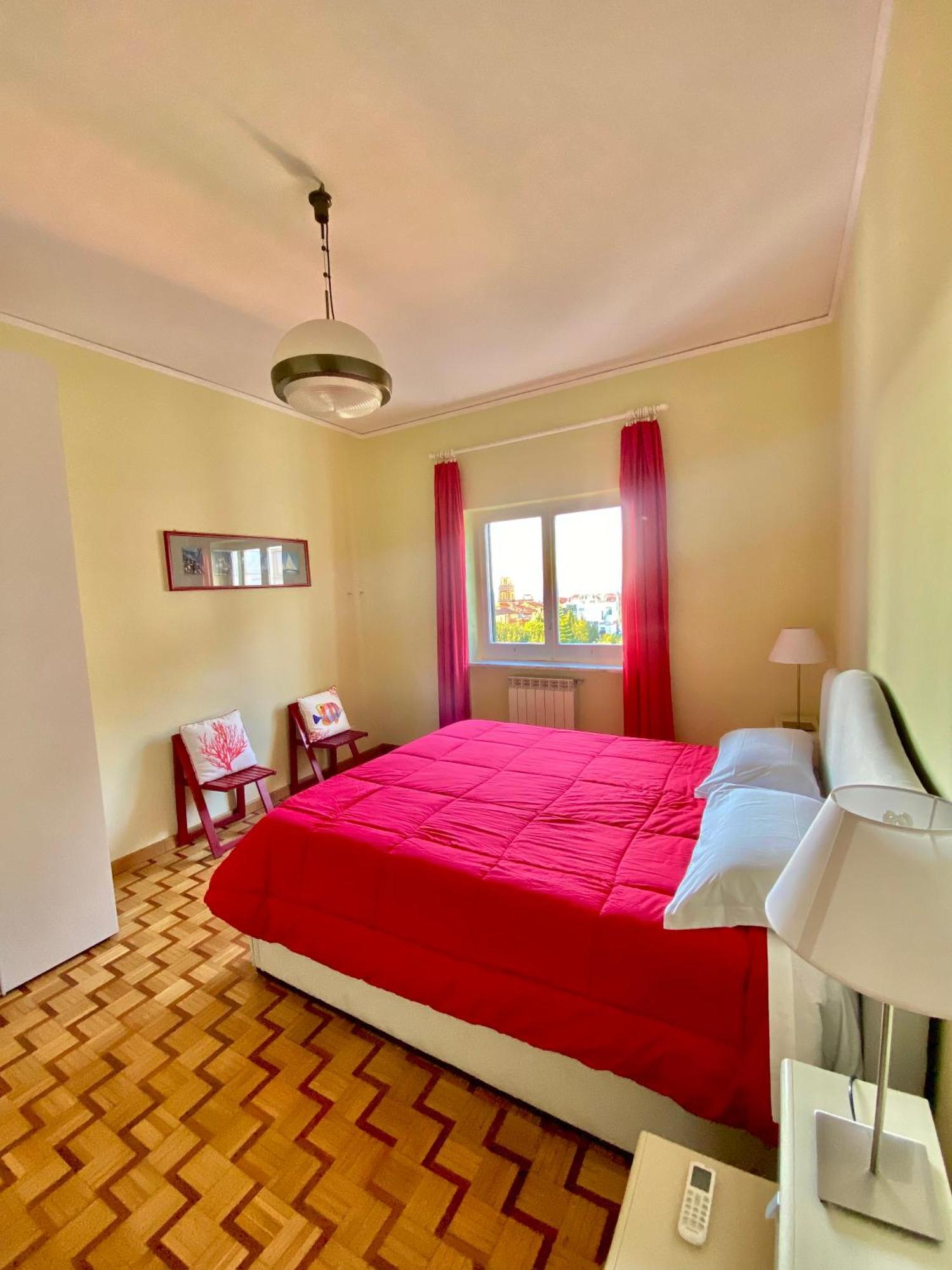 Casa Mar - Elegant Apartment With Pool And Panoramic Terrace In The Heart Of Соренто Екстериор снимка